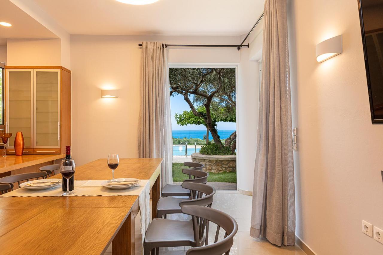 Thetree Villa, With Heated Pool & Spa Whirlpool Gállos Exterior photo