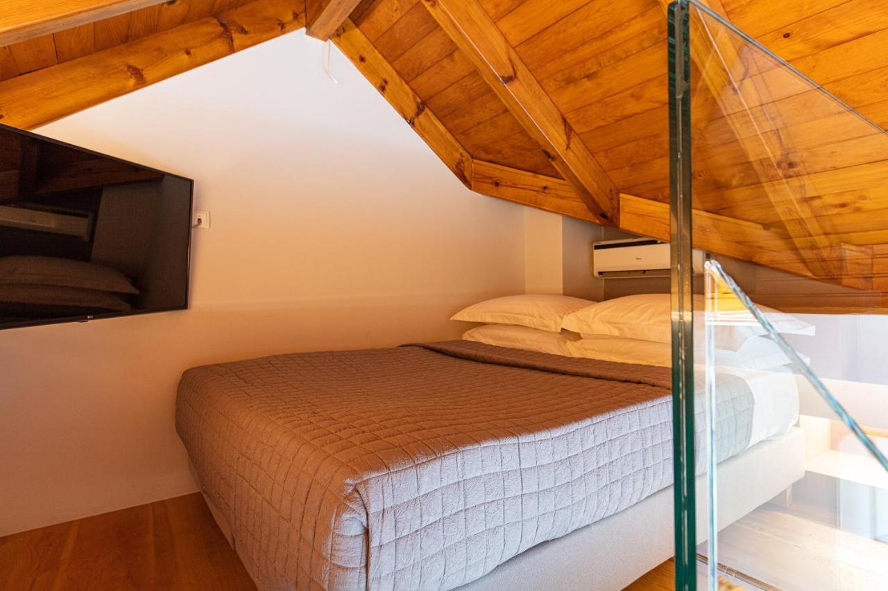 Thetree Villa, With Heated Pool & Spa Whirlpool Gállos Exterior photo