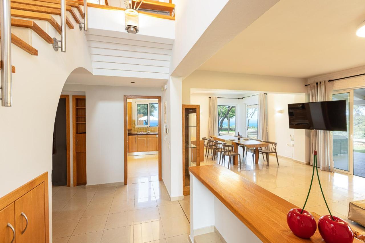 Thetree Villa, With Heated Pool & Spa Whirlpool Gállos Exterior photo