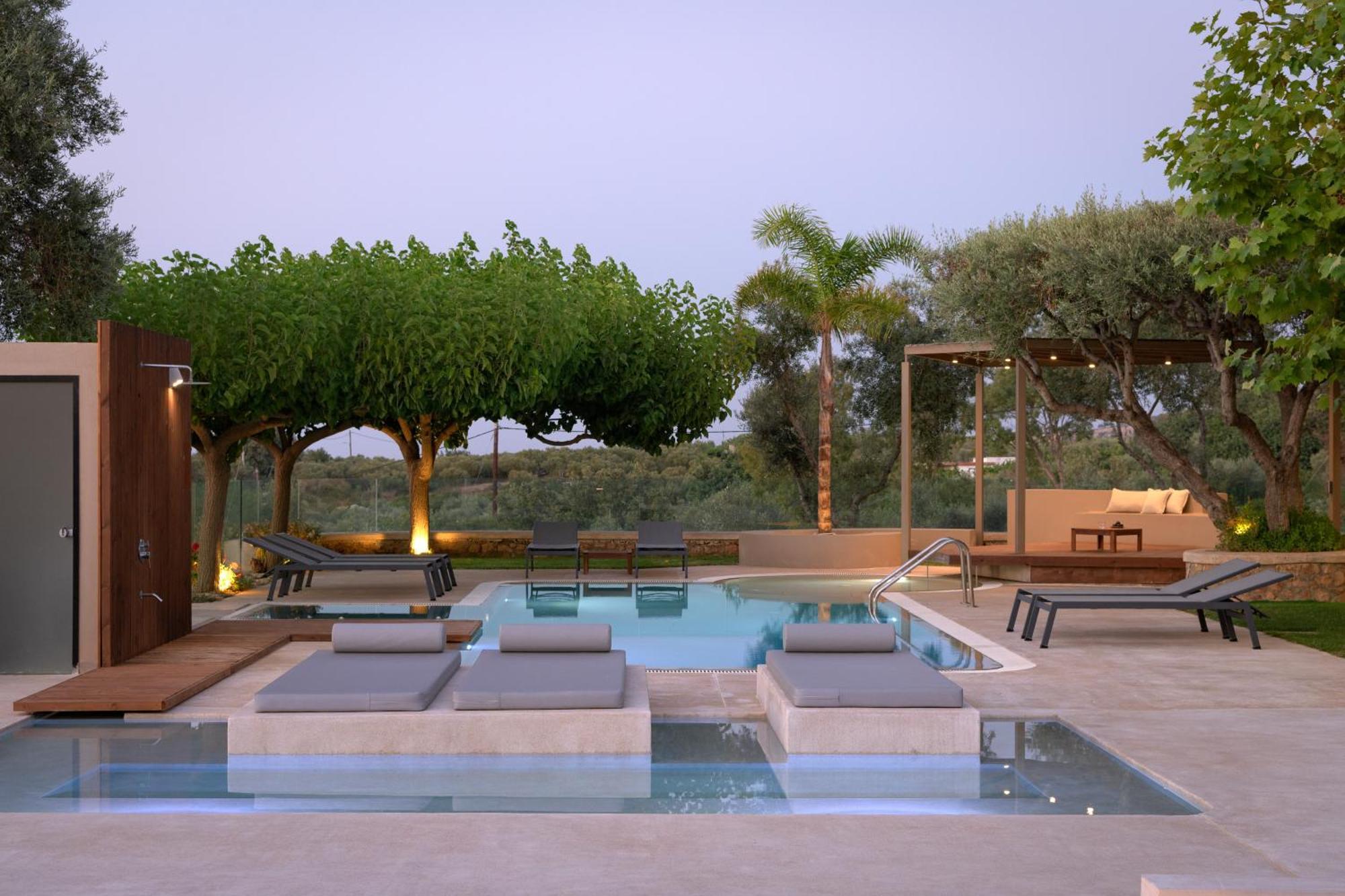 Thetree Villa, With Heated Pool & Spa Whirlpool Gállos Exterior photo