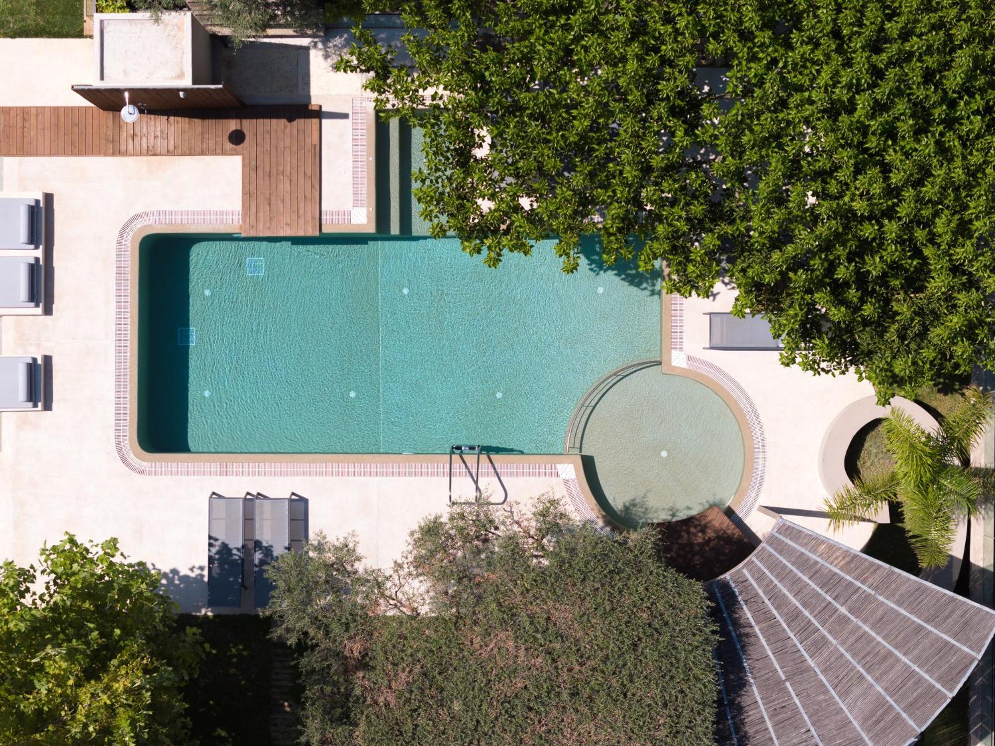 Thetree Villa, With Heated Pool & Spa Whirlpool Gállos Exterior photo